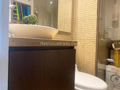 Apartamento de 2 alcobas en venta en El Poblado, Medellín, 108 m² · foto 14 de 15