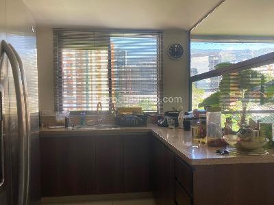 Apartamento de 2 alcobas en venta en El Poblado, Medellín, 108 m² · foto 7 de 15