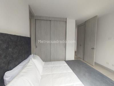 Apartamento de 2 alcobas en arriendo en El Poblado, Medellín, 100 m² · foto 14 de 17