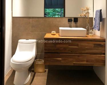 Casa en arriendo en El Poblado, Medellín · foto 12 de 15