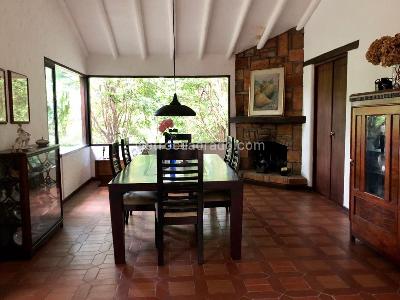 Casa en arriendo en El Poblado, Medellín · foto 3 de 15
