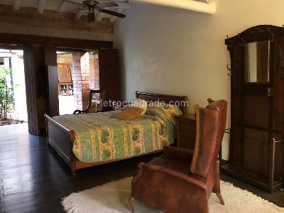 Casa en arriendo en El Poblado, Medellín · foto 8 de 15