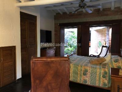 Casa en arriendo en El Poblado, Medellín · foto 9 de 15