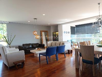 Apartamento de 3 alcobas en venta en El Tesoro, Medellín, 254 m² · foto 2 de 19