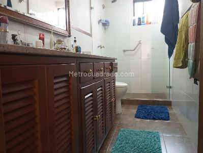 Apartamento de 4 alcobas en venta en El Poblado, Medellín, 175 m² · foto 13 de 17