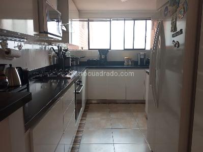 Apartamento de 4 alcobas en venta en El Poblado, Medellín, 175 m² · foto 3 de 17