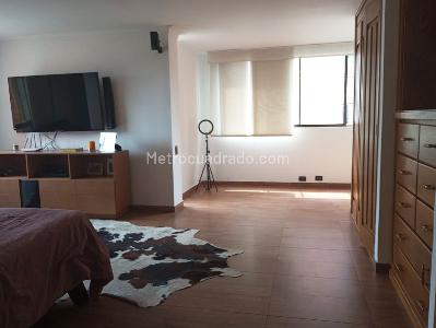 Apartamento de 4 alcobas en venta en El Poblado, Medellín, 175 m² · foto 8 de 17