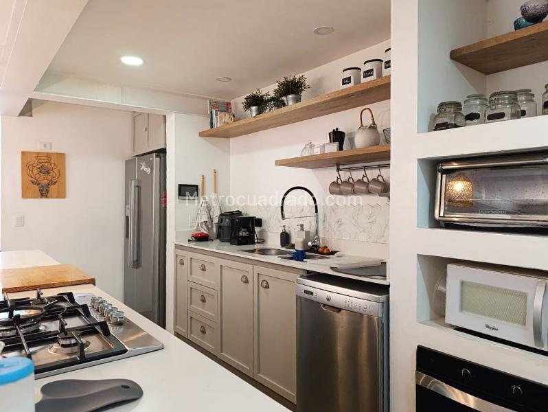 Casa amoblada de 3 Alcobas en conjunto cerrado, El Poblado - 8