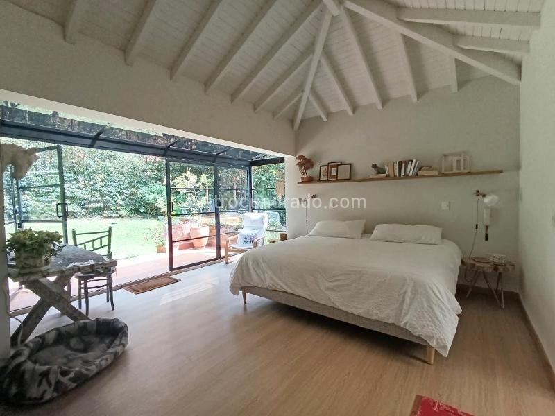 Casa amoblada de 3 Alcobas en conjunto cerrado, El Poblado - 9