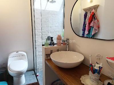 Casa de 3 alcobas en arriendo en El Poblado, Medellín, 180 m² · foto 17 de 20