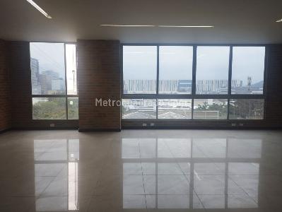 Office for rent in EL POBLADO, Medellín