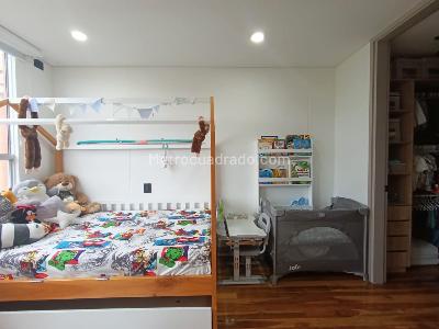 Apartamento de 3 alcobas en venta en El Tesoro, Medellín, 230 m² · foto 14 de 19