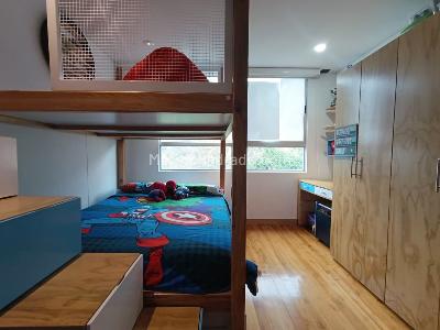 Apartamento de 3 alcobas en venta en El Tesoro, Medellín, 230 m² · foto 16 de 19