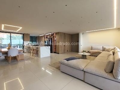 Apartamento de 3 alcobas en venta en El Tesoro, Medellín, 230 m² · foto 5 de 19