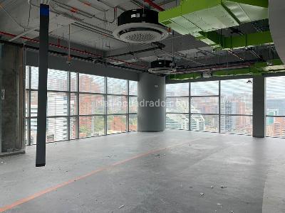 Office for rent in EL POBLADO, Medellín