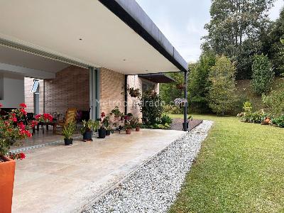 Casa de 3 alcobas en venta en Envigado, Envigado, 300 m² · foto 17 de 20