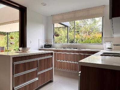 Casa de 3 alcobas en venta en Envigado, Envigado, 300 m² · foto 5 de 20