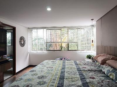 Apartamento de 3 alcobas en venta en El Tesoro, Medellín, 183 m² · foto 10 de 20