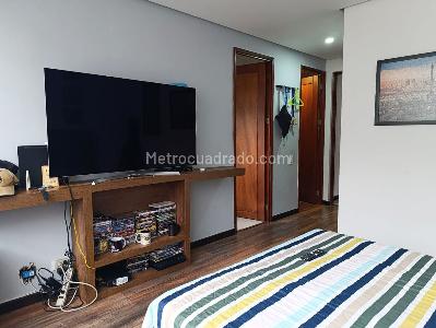 Apartamento de 3 alcobas en venta en El Tesoro, Medellín, 183 m² · foto 13 de 20
