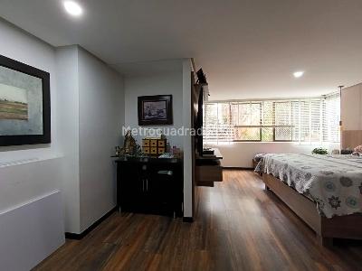 Apartamento de 3 alcobas en venta en El Tesoro, Medellín, 183 m² · foto 9 de 20