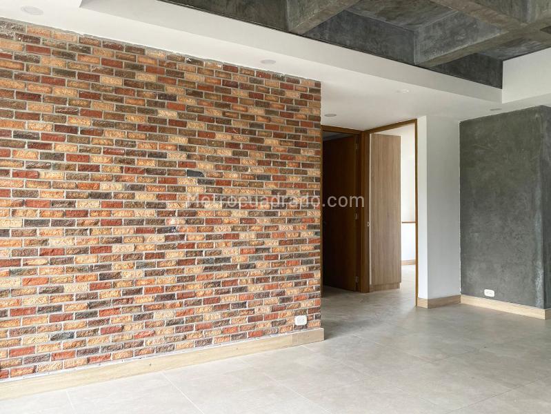 Apartamento con Encanto de 2 Alcobas Cerca del Metro en El Poblado - 4