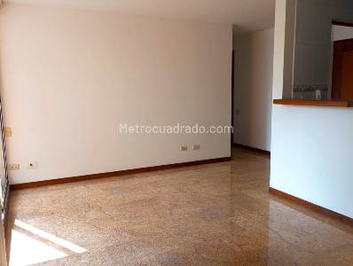 Apartamento de 2 alcobas en arriendo en El Poblado, Medellín, 72 m² · foto 2 de 13
