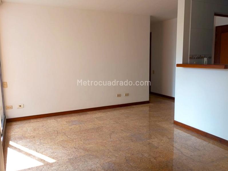Apartamento Moderno de 2 Alcobas en El Poblado - 2