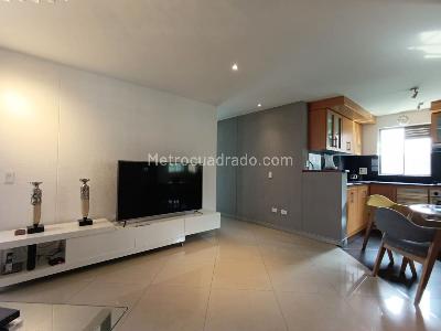 Apartamento de 2 alcobas en arriendo en El Poblado, Medellín, 83 m² · foto 4 de 18