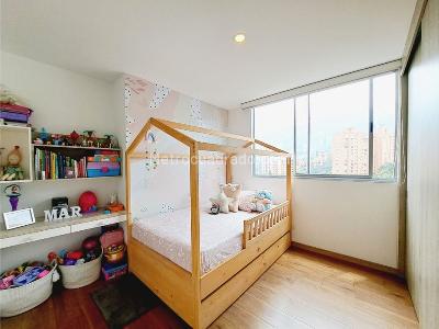 Apartamento de 2 alcobas en venta en El Poblado, Medellín, 108 m² · foto 10 de 13