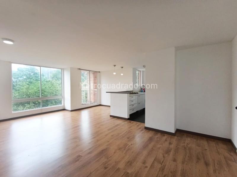 Apartamento de 2 Alcobas en El Poblado con Parqueadero Cubierto - 4