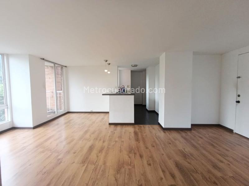 Apartamento de 2 Alcobas en El Poblado con Parqueadero Cubierto - 5