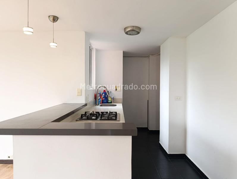 Apartamento de 2 Alcobas en El Poblado con Parqueadero Cubierto - 7
