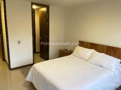 Apartamento de 2 alcobas en arriendo en El Poblado, Medellín, 75 m² · foto 4 de 11