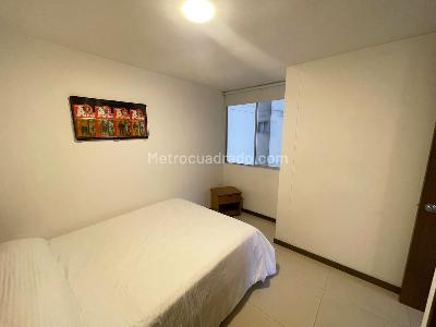 Apartamento de 2 alcobas en arriendo en El Poblado, Medellín, 75 m² · foto 9 de 11