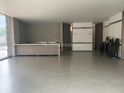 Apartamento en venta en Envigado, Envigado · foto 2 de 19