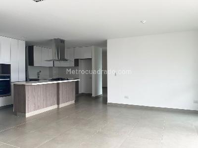 Apartamento en venta en Envigado, Envigado · foto 5 de 19