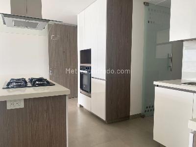 Apartamento en venta en Envigado, Envigado · foto 9 de 19