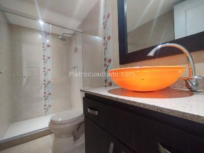 Apartamento de 4 alcobas en arriendo en El Poblado, Medellín, 140 m² · foto 14 de 14