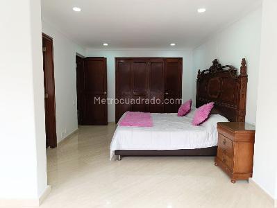 Apartamento de 4 alcobas en venta en El Poblado, Medellín, 425 m² · foto 11 de 19