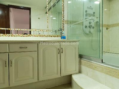 Apartamento de 4 alcobas en venta en El Poblado, Medellín, 425 m² · foto 15 de 19