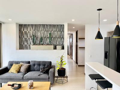 Apartamento de 2 alcobas en arriendo en El Poblado, Medellín, 89 m² · foto 4 de 14