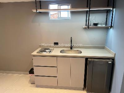Apartaestudio en arriendo en El Poblado, Medellín, 49 m² · foto 13 de 17