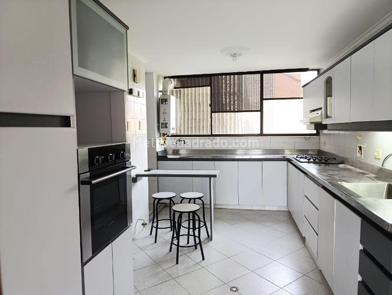 3BR Apartment for Rent with 5 Baths in Gated Unit, El Poblado - 6