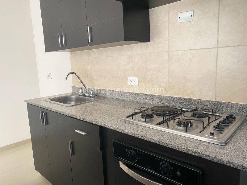 Apartamento de 2 Alcobas en El Poblado (Conjunto Cerrado) - 6