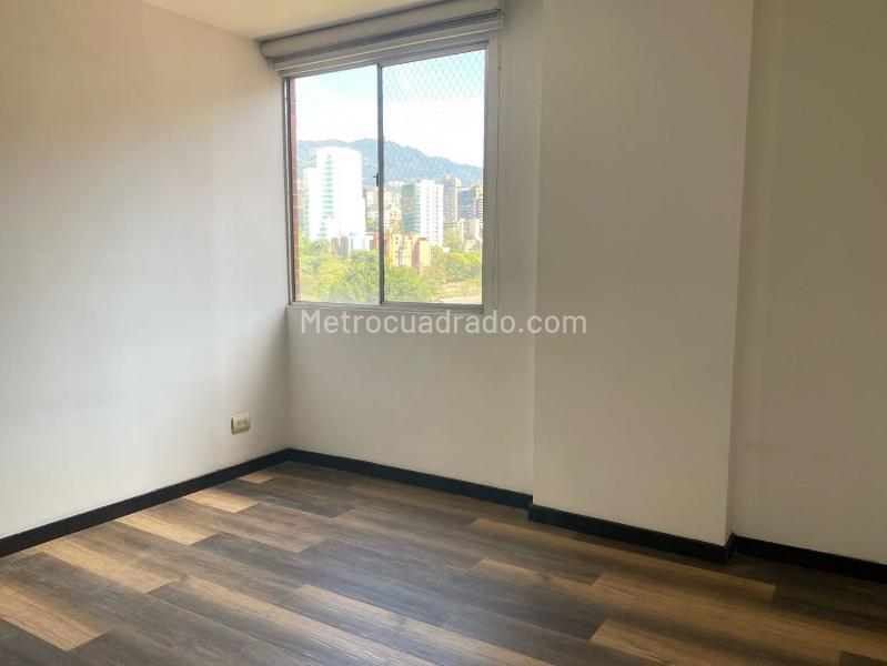 Apartamento de 2 Alcobas en El Poblado (Conjunto Cerrado) - 9