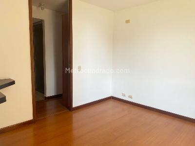 Apartaestudio en arriendo en El Poblado, Medellín, 64 m² · foto 11 de 14