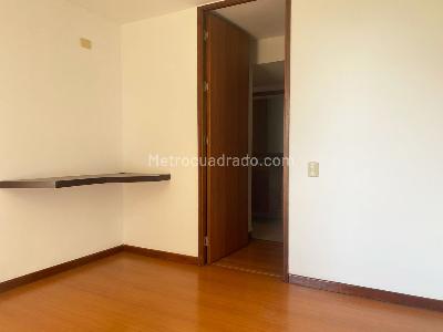 Apartaestudio en arriendo en El Poblado, Medellín, 64 m² · foto 12 de 14