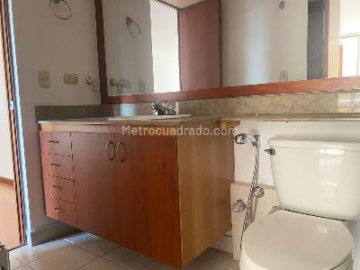Apartaestudio en arriendo en El Poblado, Medellín, 64 m² · foto 14 de 14