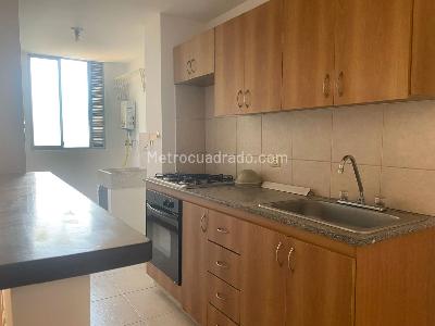 Apartaestudio en arriendo en El Poblado, Medellín, 64 m² · foto 6 de 14