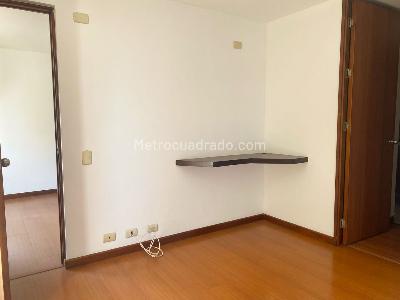 Apartaestudio en arriendo en El Poblado, Medellín, 64 m² · foto 9 de 14